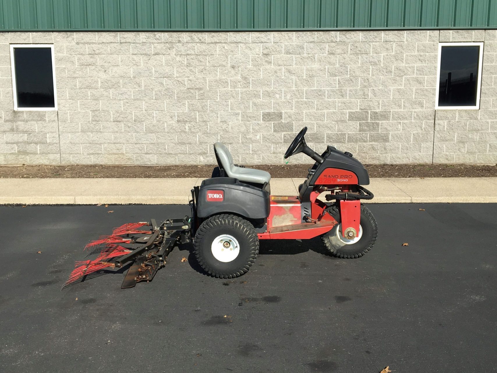 2014 TORO SAND PRO 5040 BUNKER RAKE – Cutter Online