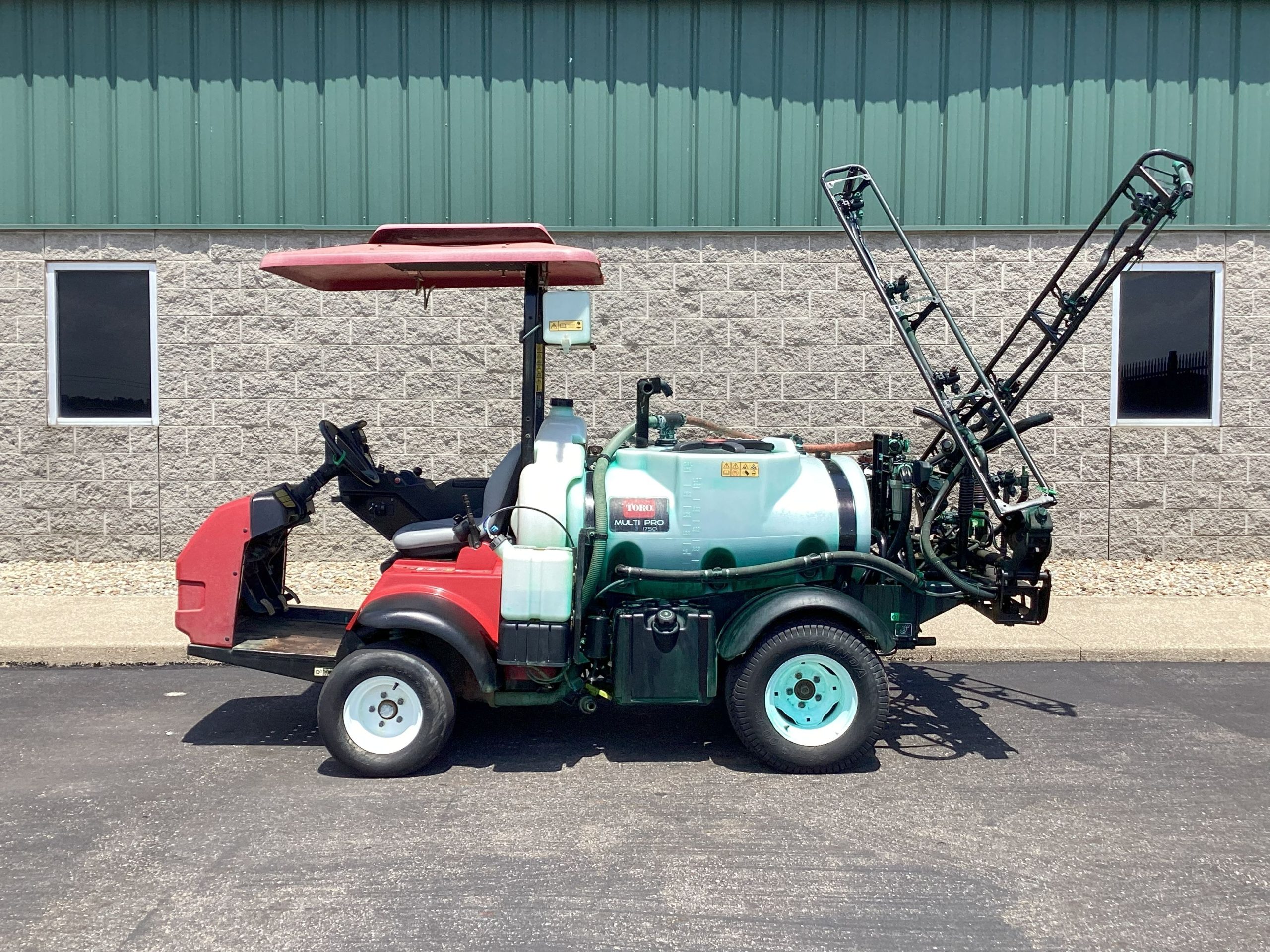 2018 Toro MultiPro 1750 Sprayer - Image 4