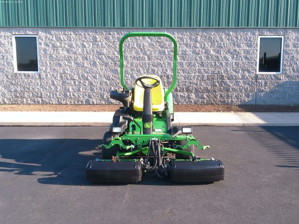 John Deere 2500B Greensmower - Image 3