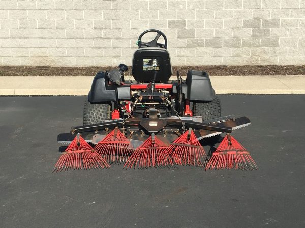 2012 TORO SAND PRO 5040 BUNKER RAKE - Image 13