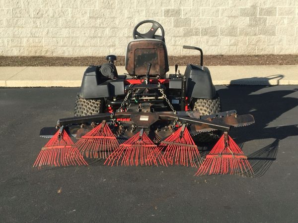 2010 TORO SAND PRO 5040 BUNKER RAKE - Image 13