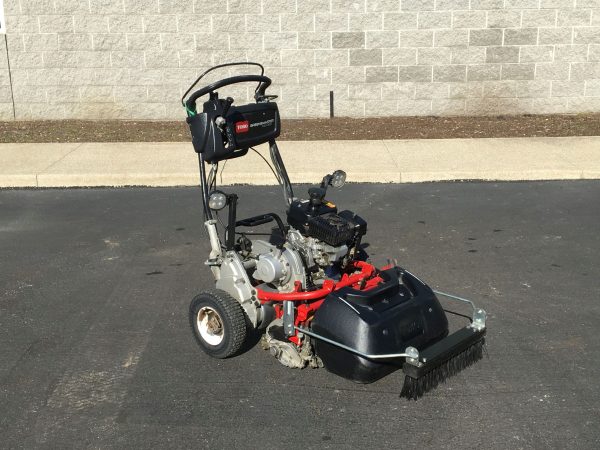 2017 Toro Greensmaster FLEX 2120 - Image 2