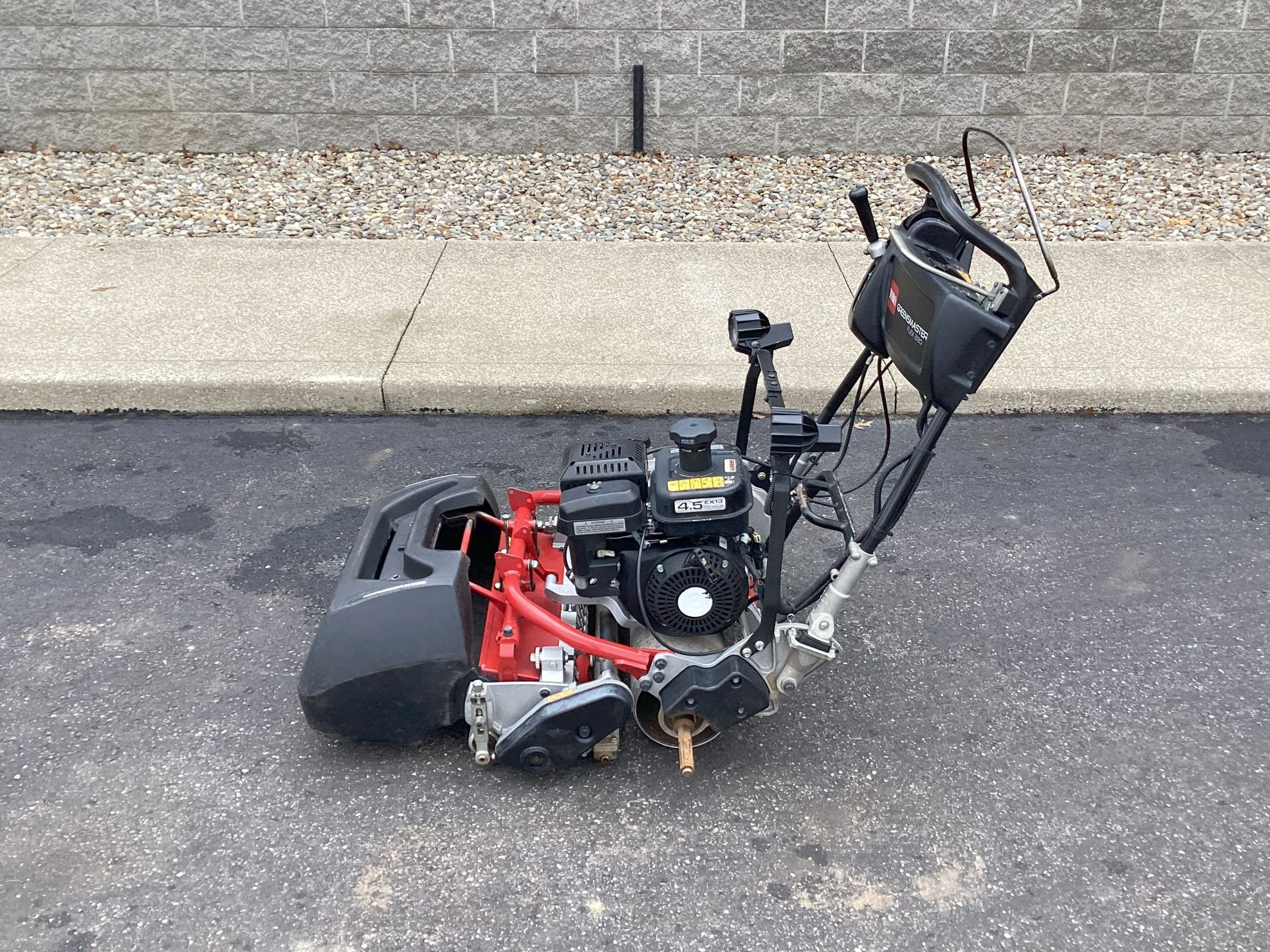 2016 Toro Greensmaster FLEX 2120 Walk Behind - Image 5
