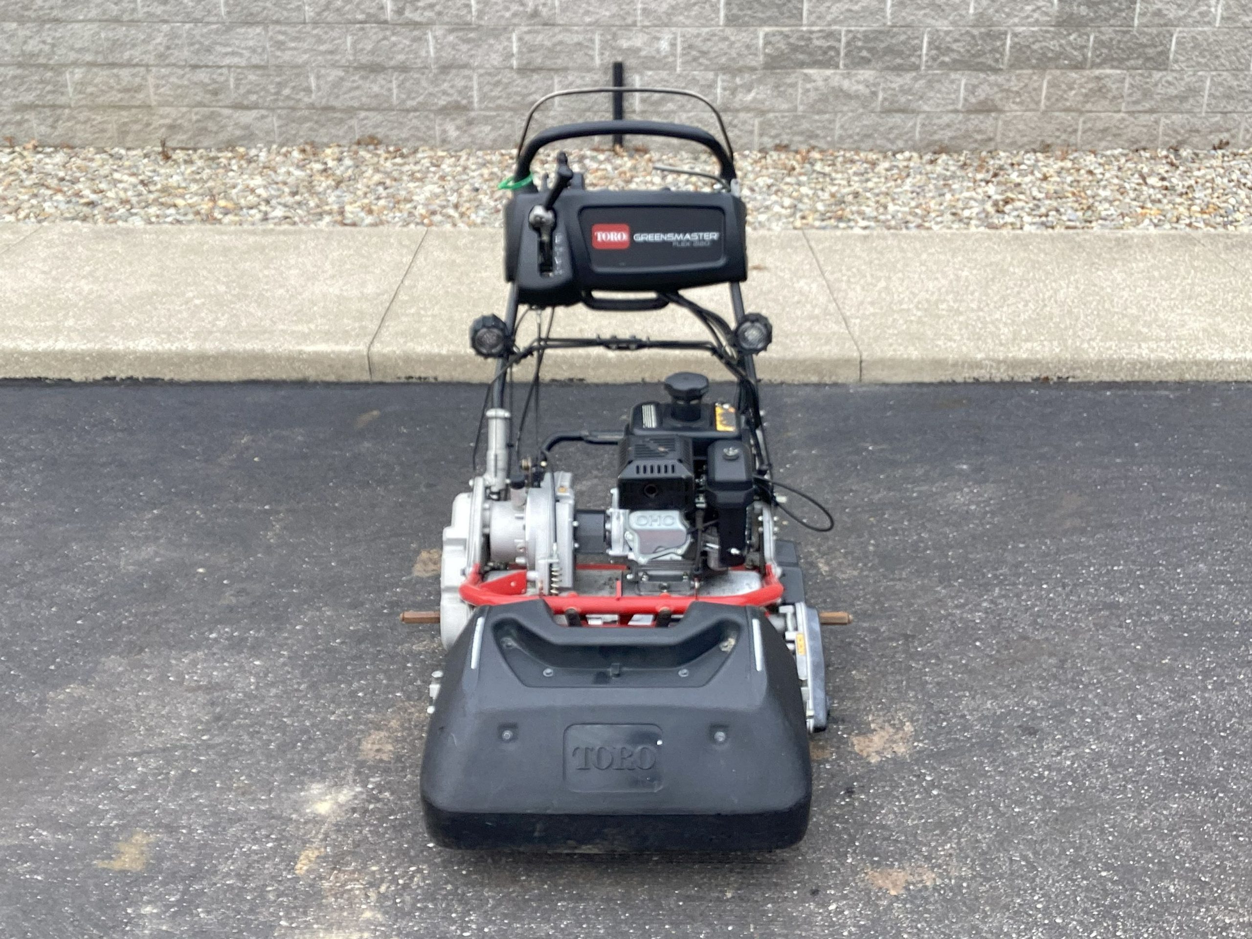 2016 Toro Greensmaster FLEX 2120 Walk Behind - Image 5