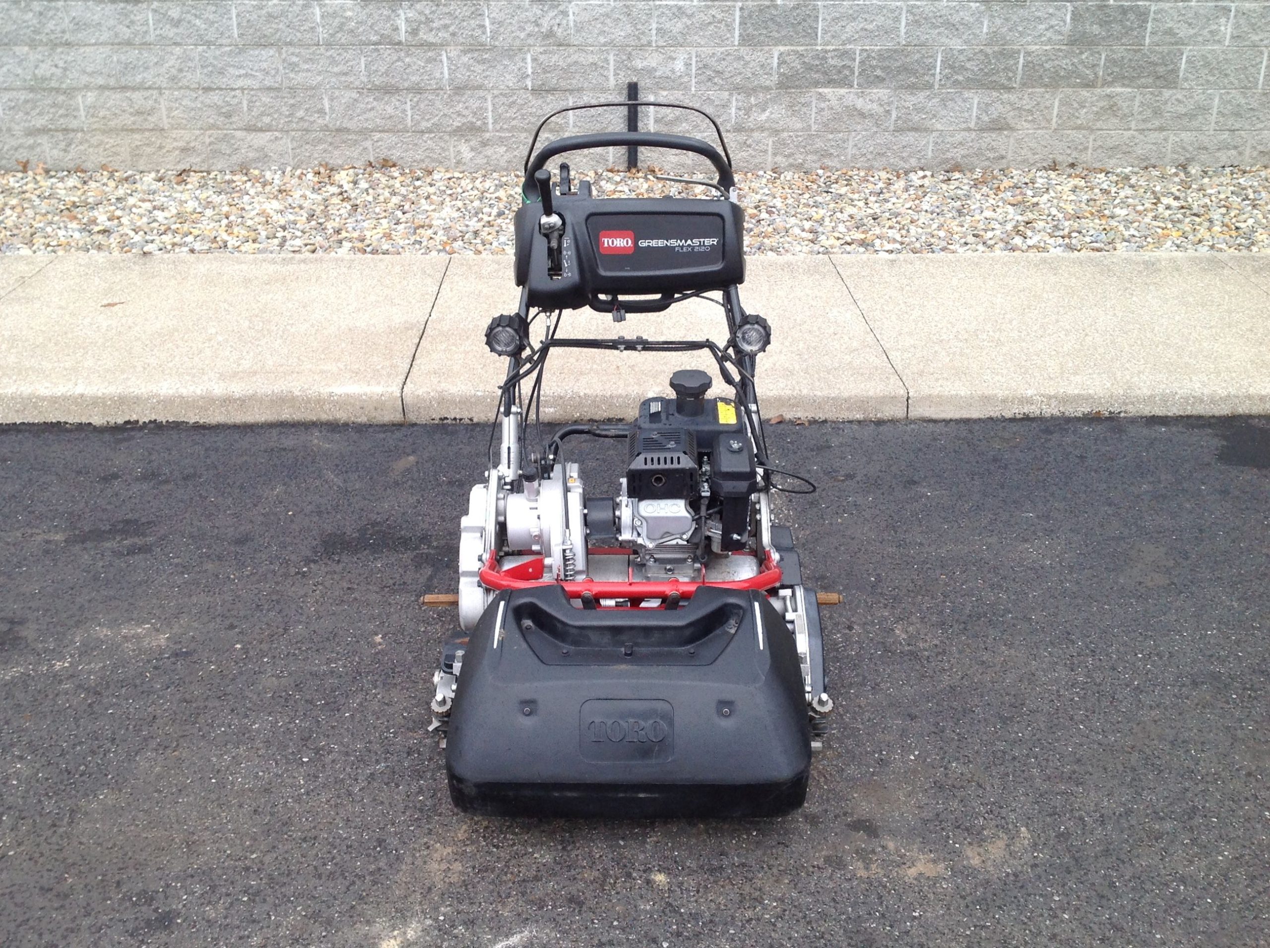 2016 Toro Greensmaster FLEX 2120 Walk Behind - Image 6