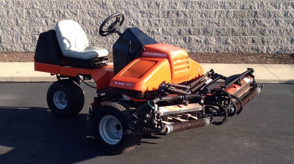 Jacobsen TriKing 1900-D Trim Mower - Image 3