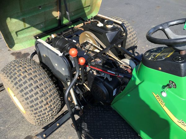 John Deere 1200A Bunker Rake - Image 9