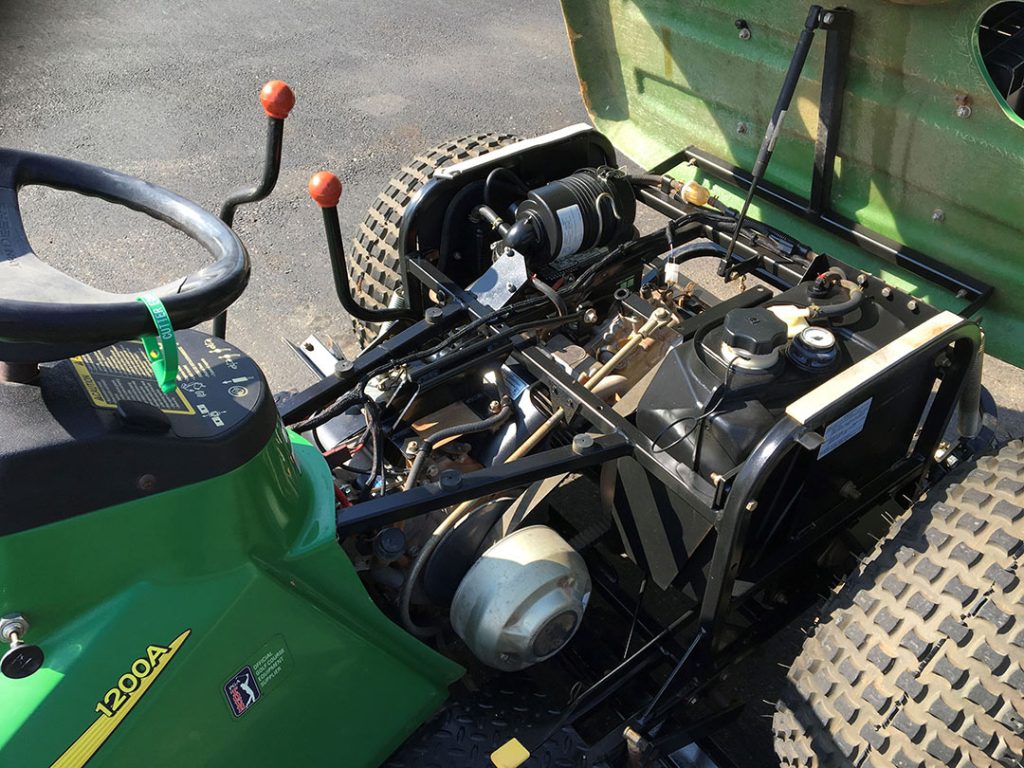 Used Bunker Rake Machine John Deere 1200A Bunker Rake - Cutter Online