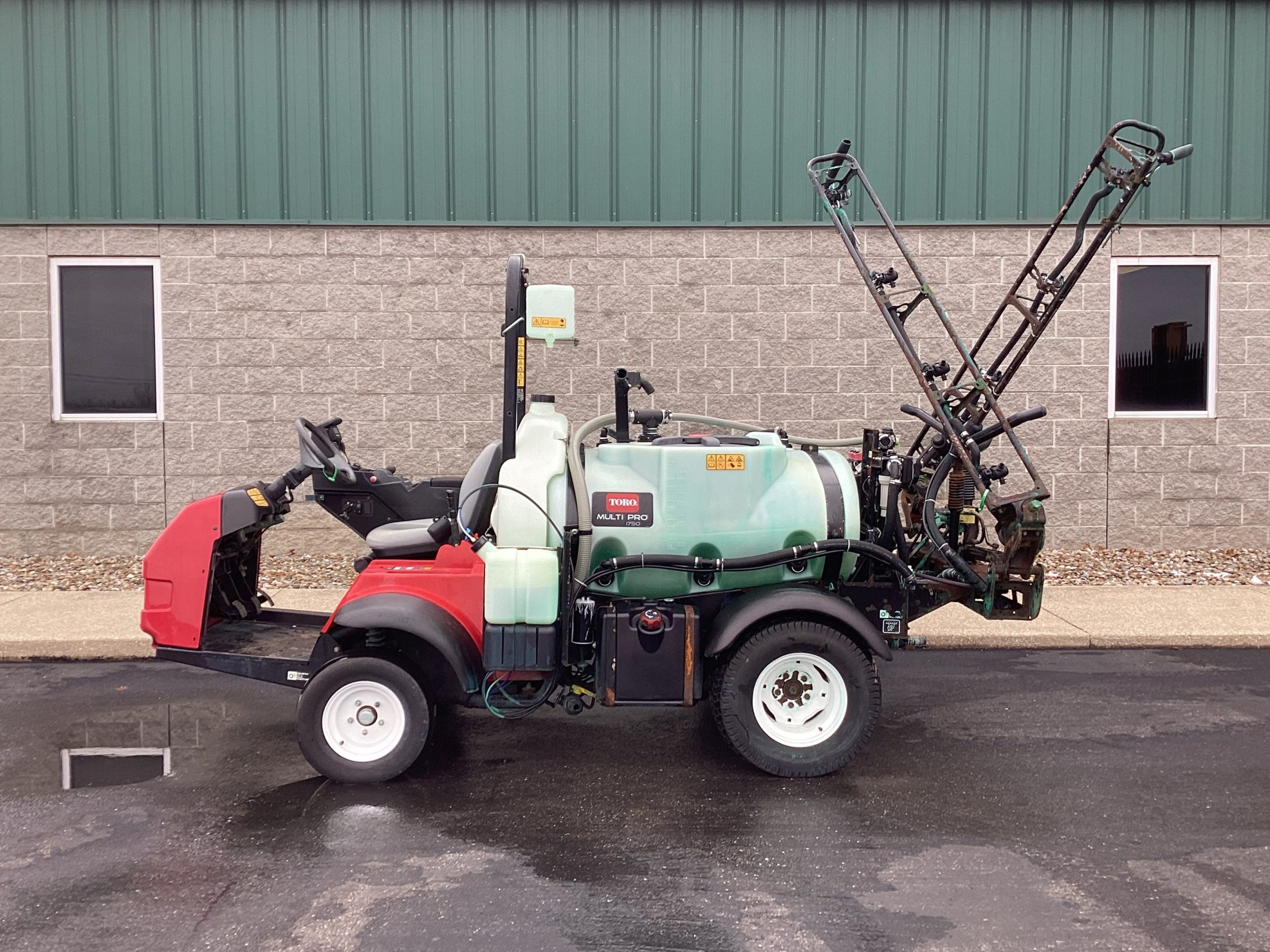 2018 Toro MultiPro 1750 Sprayer - Image 3