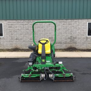2016 John Deere 2500E Greens Mower